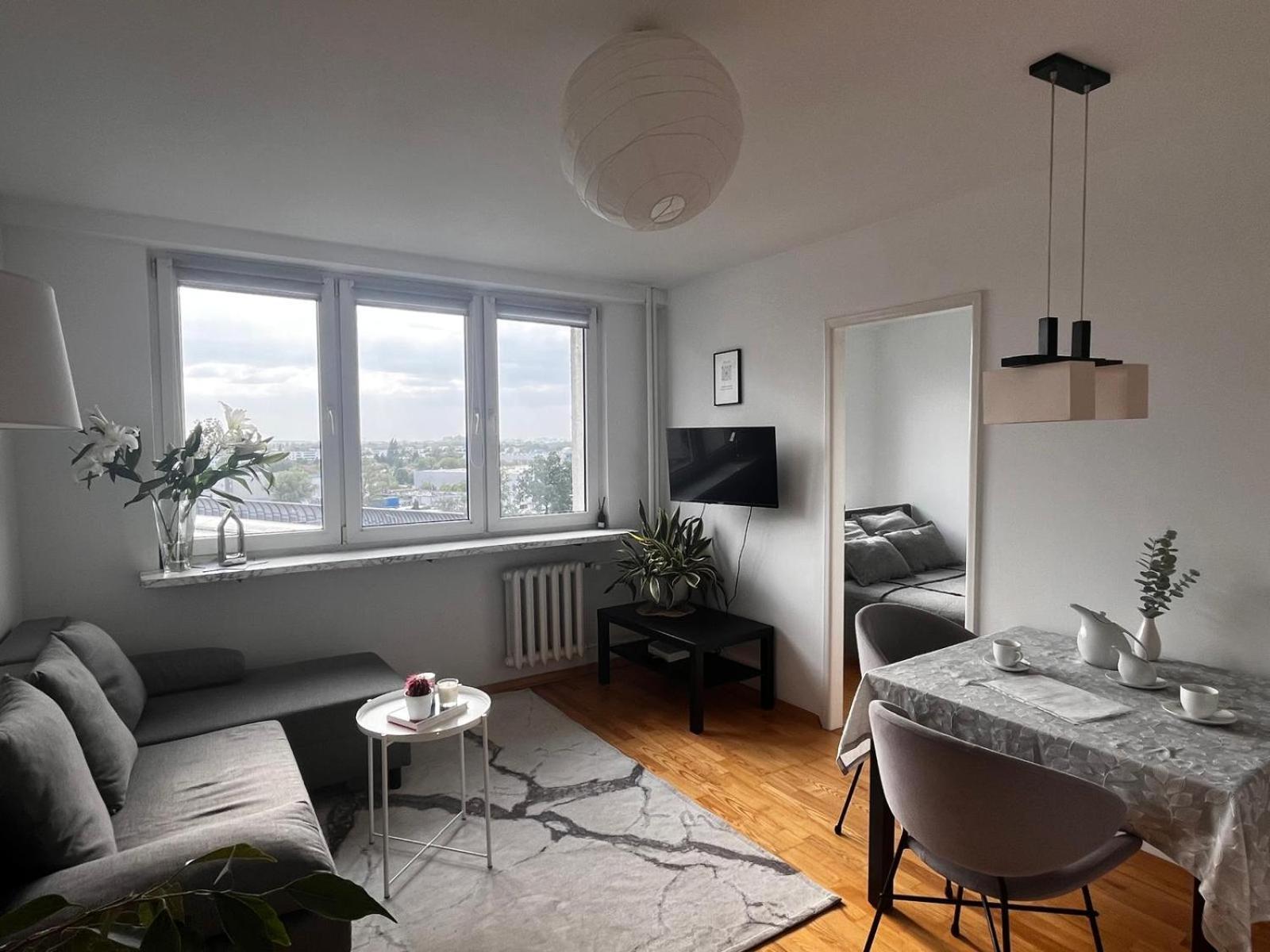 Apartment Bright And Cozy 34m Near Metro M2 And Tram Warsaw